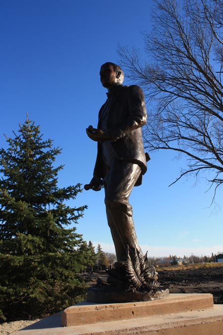 Sigtryggur Jonasson Bronze statue monument for Canada